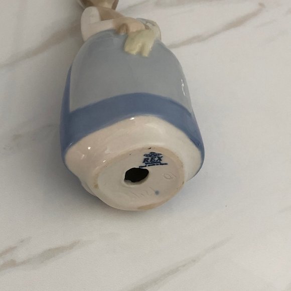 Vintage Rex Valencia Porcelain Young Girl Figurines - Picture 9 of 16